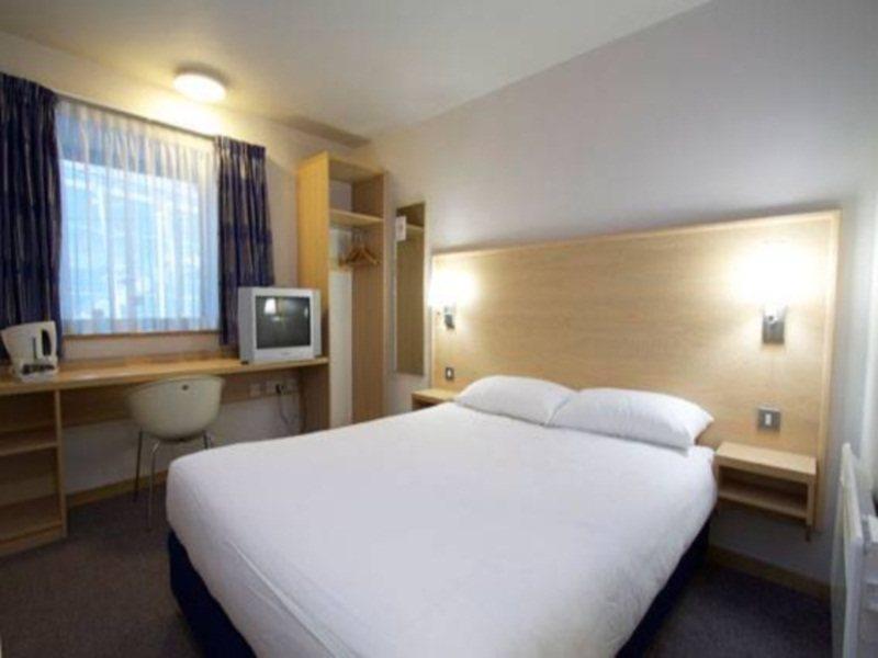 Travelodge Glasgow Airport Hotel Eksteriør bilde